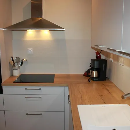 Les Goelands アパート *